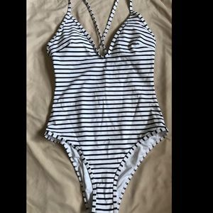 One piece bathing suit - back and white stripes